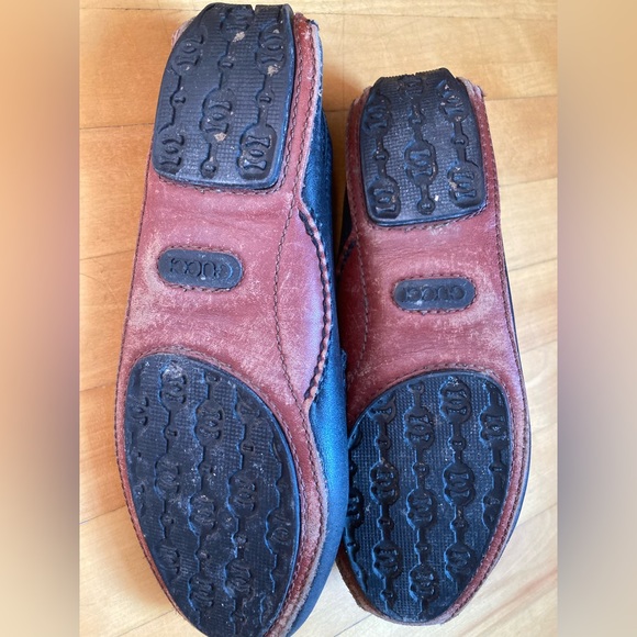 Authentic Gucci Leather Flats 🖤 - Picture 6 of 6